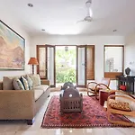 Villa Indah Lagi